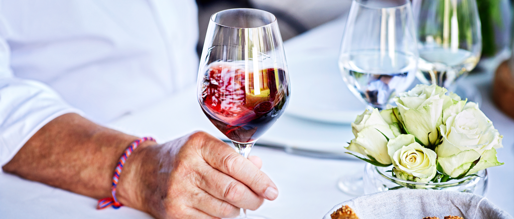 Verre de vin rouge de Bordeaux